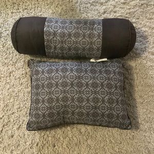 Decor pillows